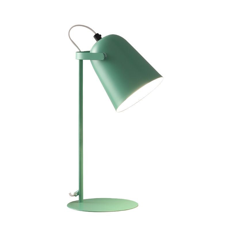 Eye?protecting desk lamp